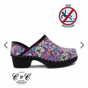 C&C multicolor clogs Mardi Gras madness NWOB 8.5